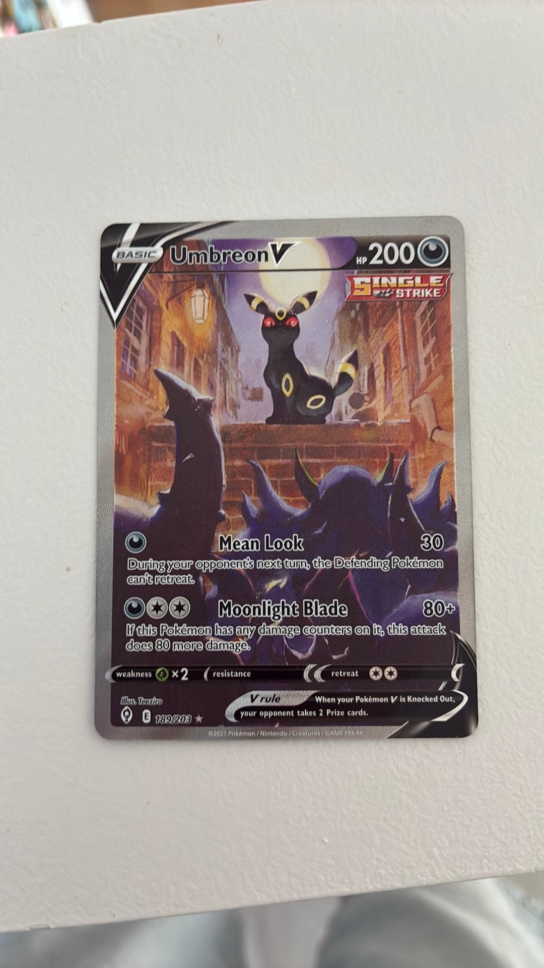 Umbreon V 189/203 Evolving Skies, Ophalen of Verzenden, Nieuw, Losse kaart
