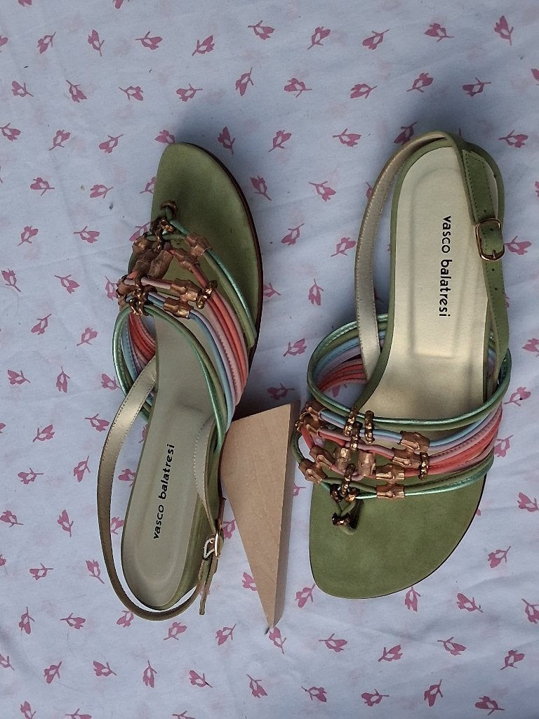 Nieuwe lederen sandalen maat 38, Ophalen