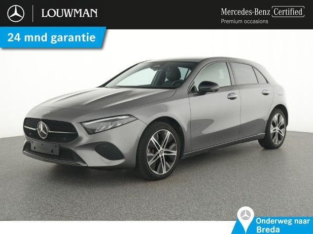 Mercedes-Benz A 250 e Luxury Plug-In Hybride Night Pakket |, Auto's, Mercedes-Benz, Automaat, Zwart, Navigatiesysteem, Berline