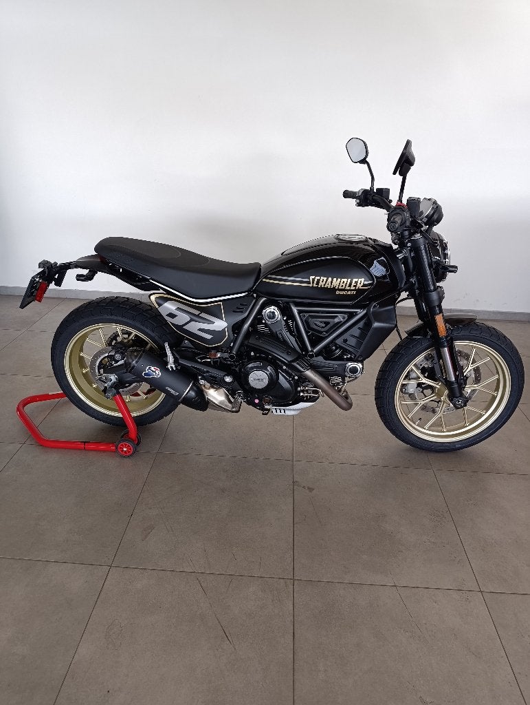 Ducati Scrambler Full Throttle, Entreprise, Occasion, Plus de 35 kW, 2 cylindres