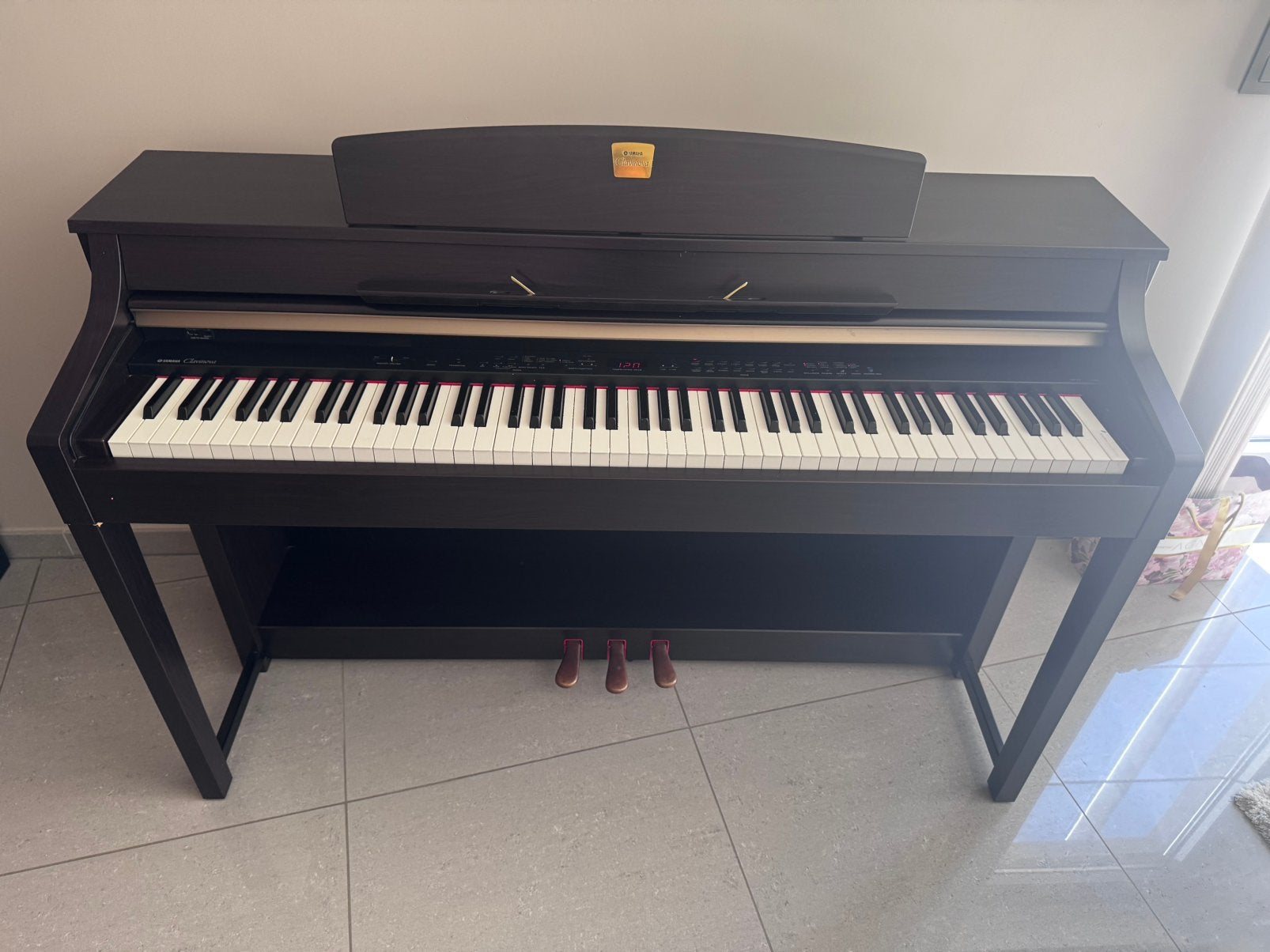 Piano: Yamaha Clavinova CLP-370 + Bankje, Musique & Instruments, Pianos, Enlèvement, Comme neuf, Piano, Digital