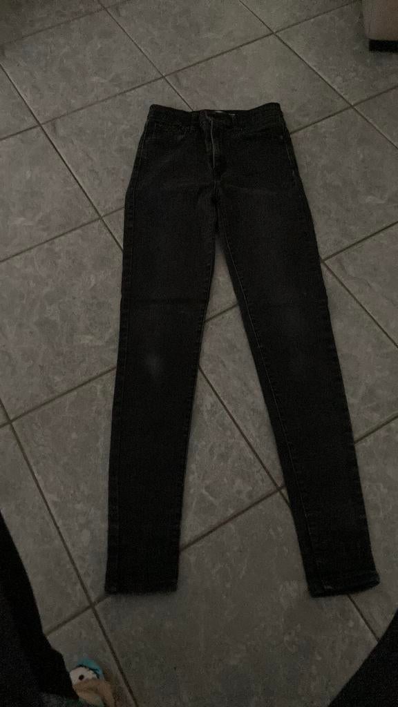 Broek LEVI’S maat 28 skinny, Ophalen of Verzenden, Zo goed als nieuw