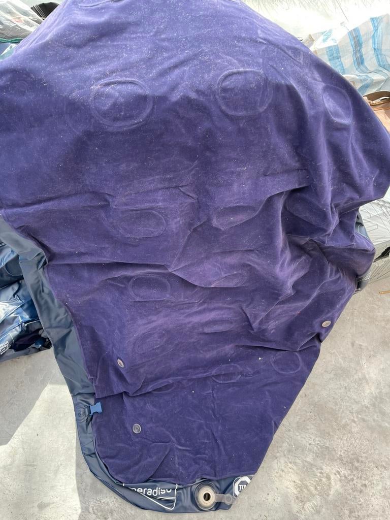2 matelas gonflables 1 personne avec pompe externe., Enlèvement, Comme neuf, 1 personne