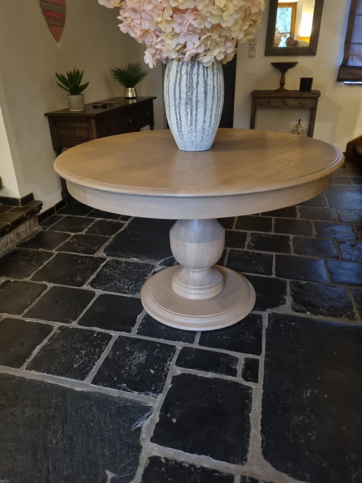 Table à manger ronde ART en chêne :