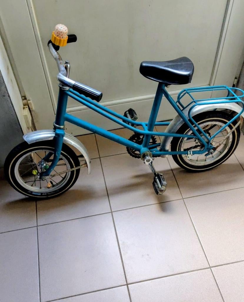 Vintage 12,5" kinderfiets, Fietsen en Brommers, Ophalen, Gebruikt, Terugtraprem, Minder dan 16 inch