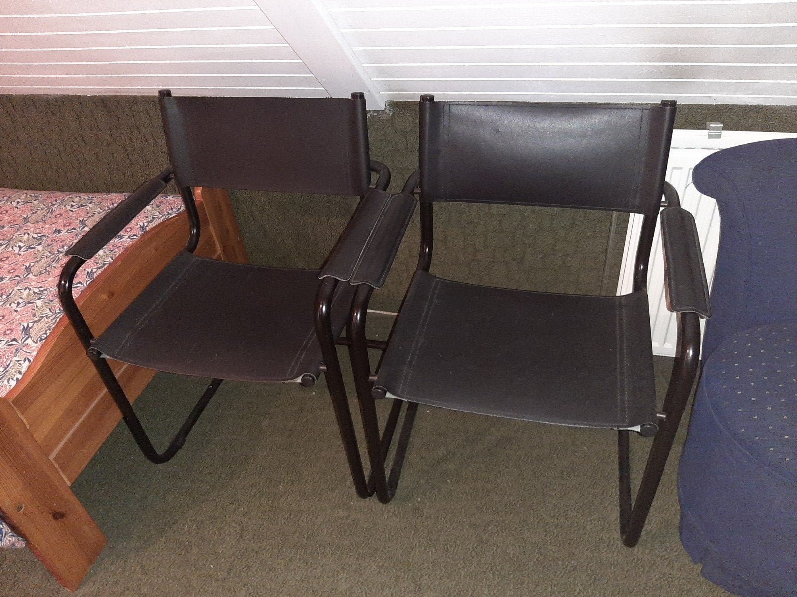 2 zwarte stoelen., Huis en Inrichting, Ophalen