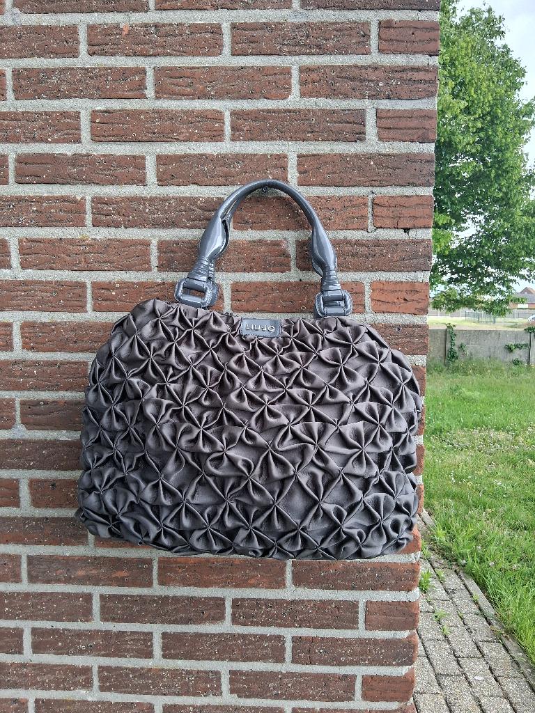 Handtas Lui Jo, Handtassen en Accessoires, Tassen | Damestassen, Ophalen of Verzenden, Zo goed als nieuw, Grijs, Handtas