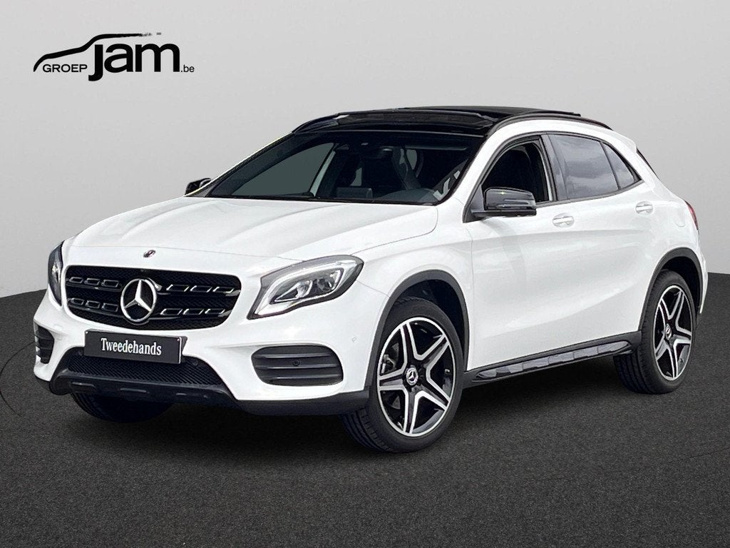 Mercedes-Benz GLA 180 AMG/Pano/Mempack, Autos, Euro 6, Noir, 5 portes, 1200 kg
