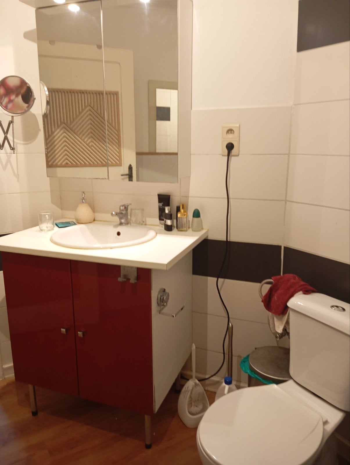 kamer te huur korte of lange termijn bespreekbaar  .in privé, Genk