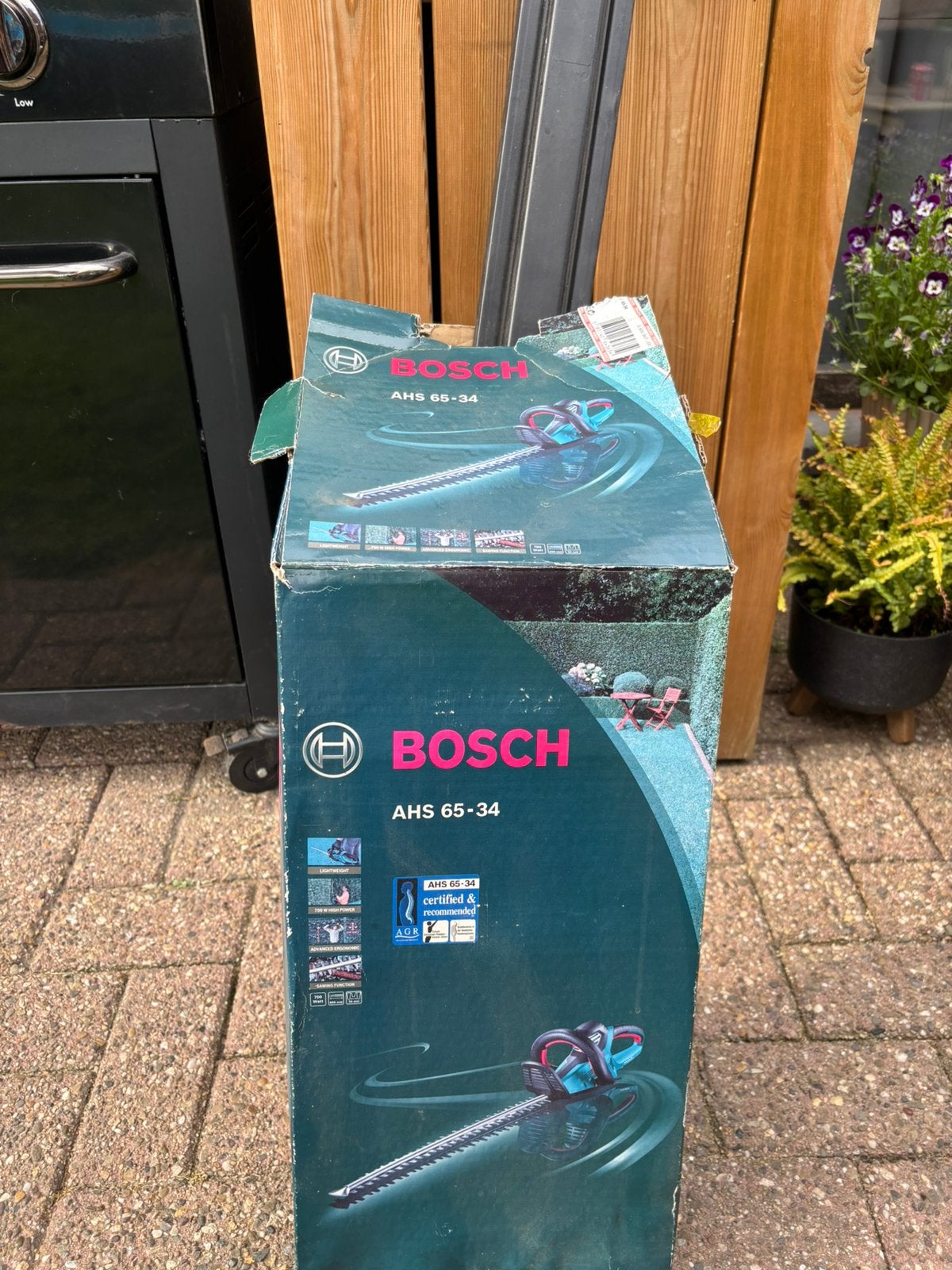 Elektrische heggenschaar van bosh, Ophalen, Zo goed als nieuw, Elektrisch