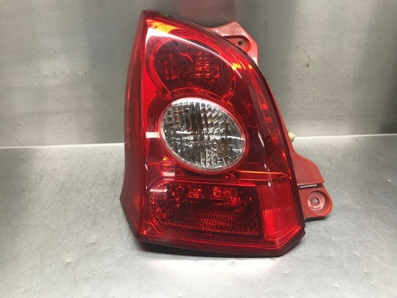 FEU ARRIÈRE GAUCHE Suzuki Alto (01-2009/-) (|22017092|), Dhr. M. Roggen, Stadsweg 37 37
9917 PV  WIRDUM GR., NL, Suzuki, Utilisé