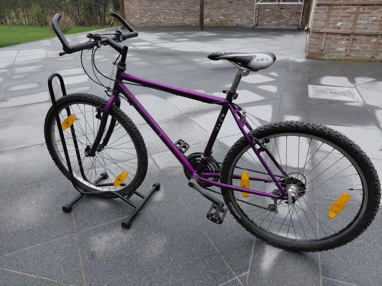Vélo vtt taille moyenne, Enlèvement