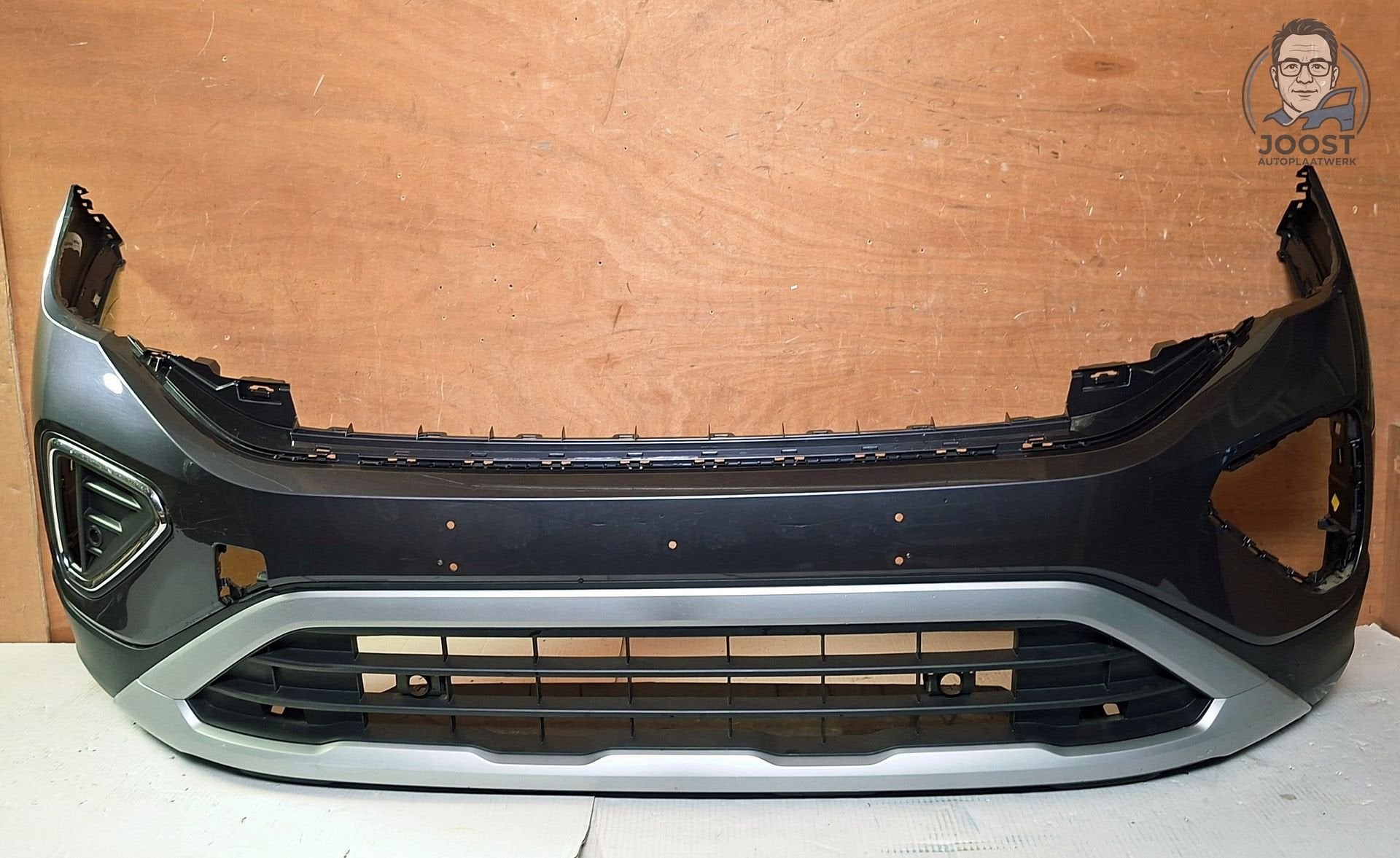 Voorbumper orgineel VW T-Cross FL R-Line >23 LB7Q 2GM807221F, Origine de la pièce connue, Utilisé, -Volkswagen AG, Avant