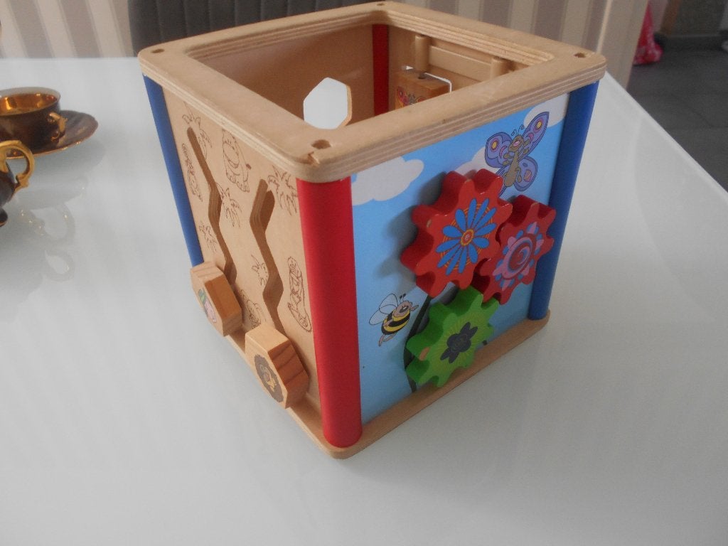 jeu jouet bébé cube multiactivités en bois, Enfants & Bébés, Jouets | Jouets en bois, Enlèvement ou Envoi, Utilisé, Autres types