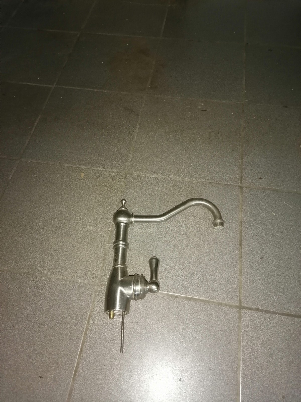 Keukenmengkraan, Enlèvement, Utilisé, Robinet