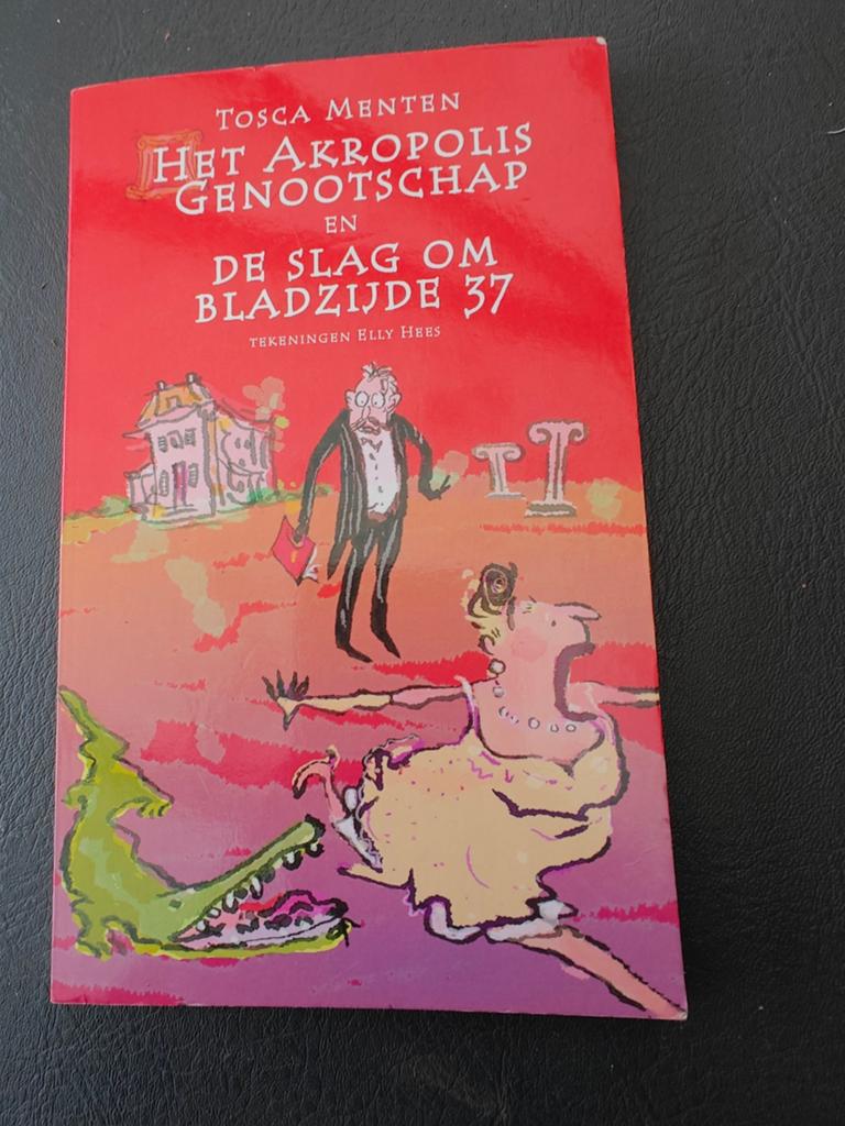 Het Akropolis Genootschap en de slag om bladzijde 37, Enlèvement ou Envoi, Tosca Menten