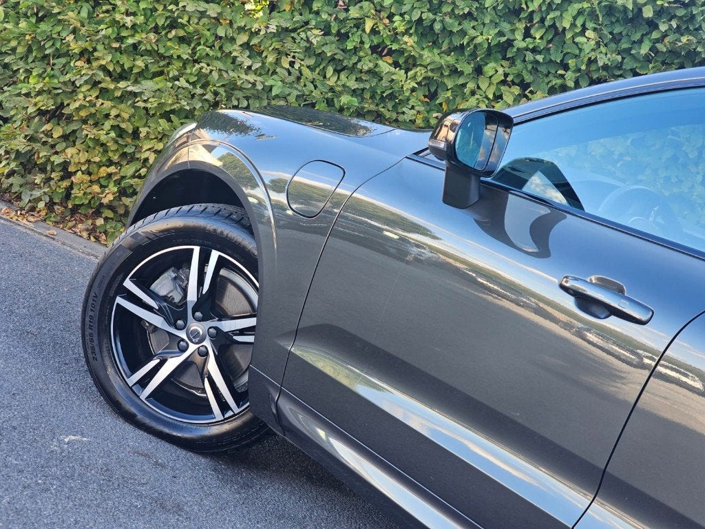 Volvo xc60 hybrid R design | 360CAMERA | PANODAK | MEMORY, Auto's, Automaat, Achterwielaandrijving, https://public.car-pass.be/vhr/1e3cc25a-4ac1-49c3-807e-b3a64265711c