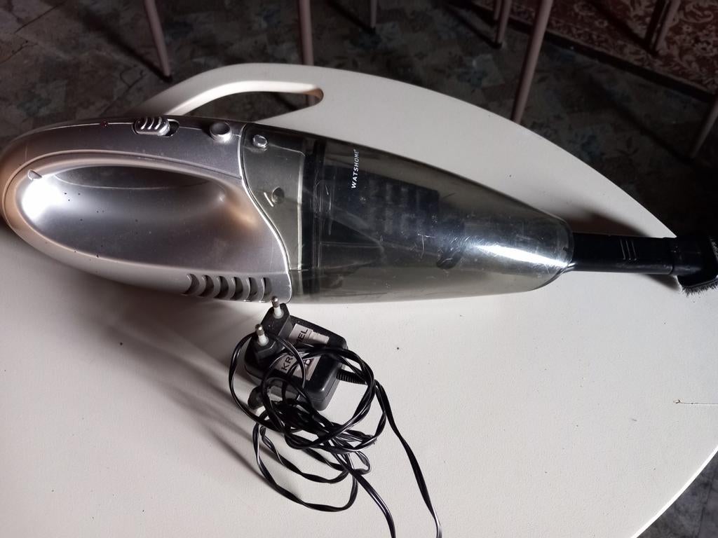 Kruimeldief, Motoren, Ophalen