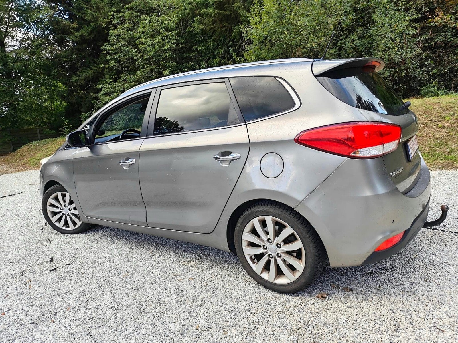 Kia Carens auto 7 persoon Automaat 2015, Auto's, 7 zetels, Bedrijf, Diesel, 5 deurs