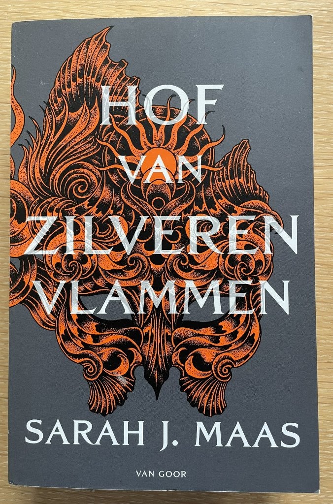 Hof van zilveren vlammen, Enlèvement ou Envoi