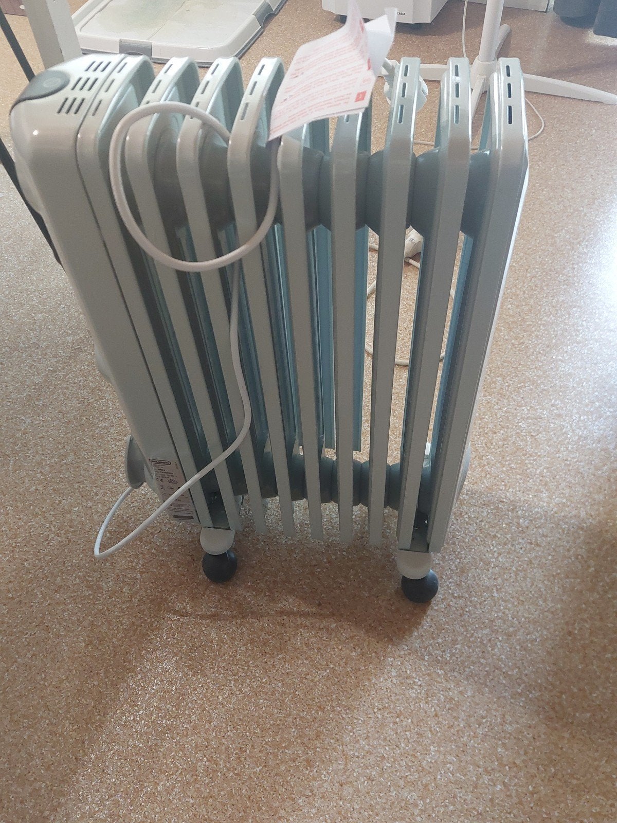 Chauffage à bain d'huile, Bricolage & Construction, 800 watts ou plus, Moins de 60 cm, Comme neuf, Enlèvement