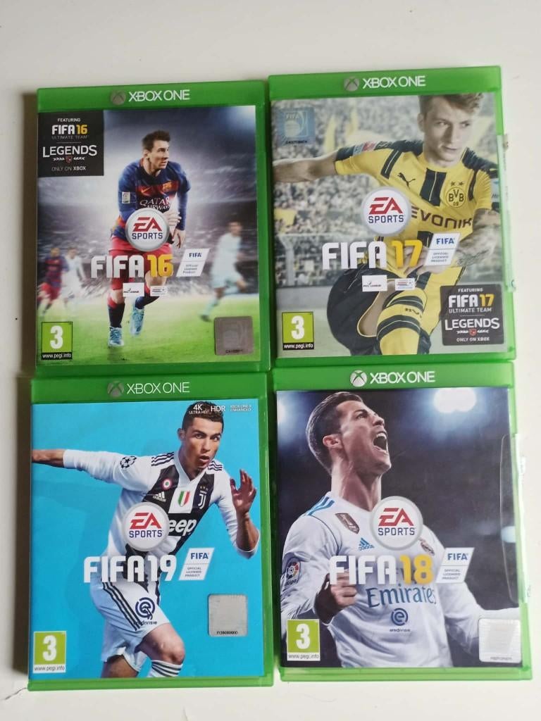 XBOX Games FIFA 4 stuks., Consoles de jeu & Jeux vidéo, Jeux | Xbox One, À partir de 7 ans, Enlèvement, Utilisé, 3 joueurs ou plus