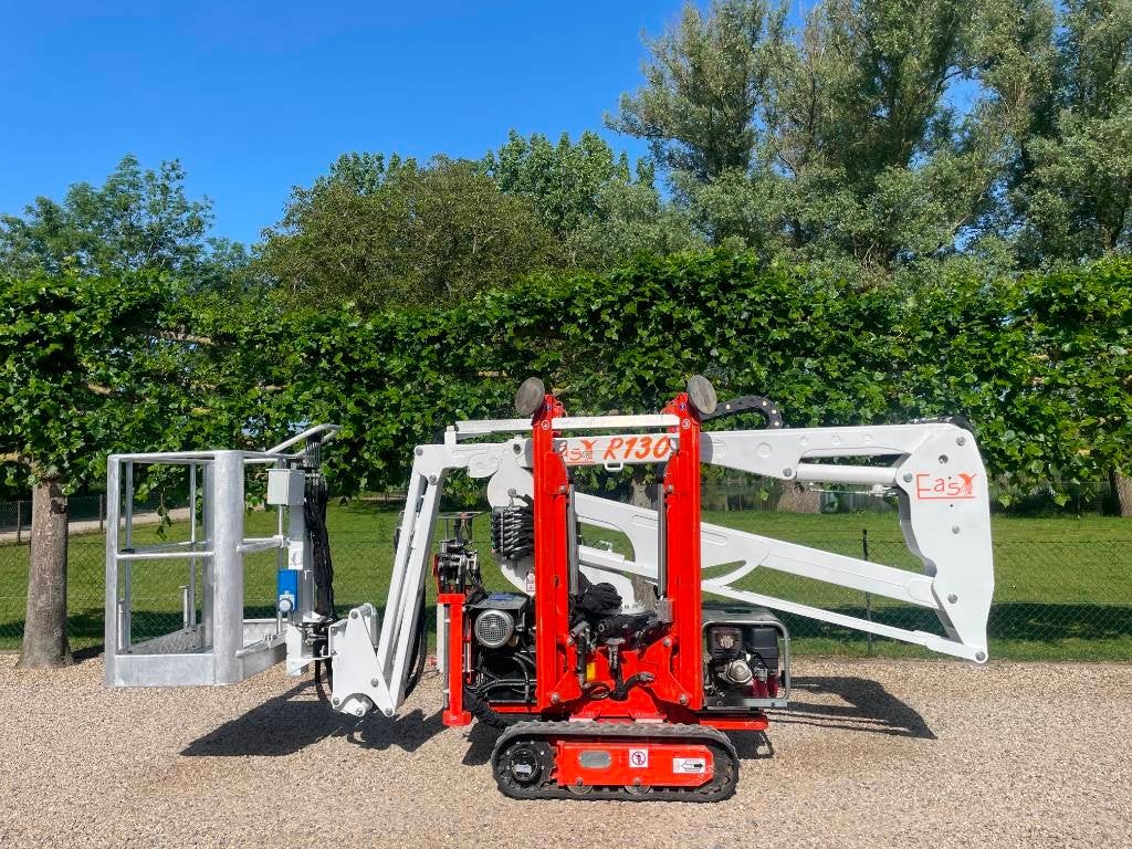 EasyLift R130 Spinhoogwerker / Spin hoogwerker (bj 2018), Articles professionnels, Machines & Construction | Ascenseurs, Échafaudages & Échelles