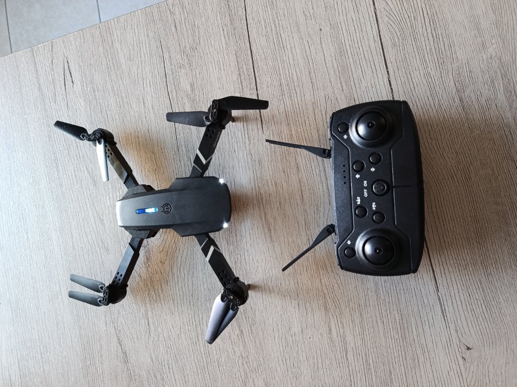 drone in een zwarte tas, TV, Hi-fi & Vidéo, Enlèvement ou Envoi, Utilisé