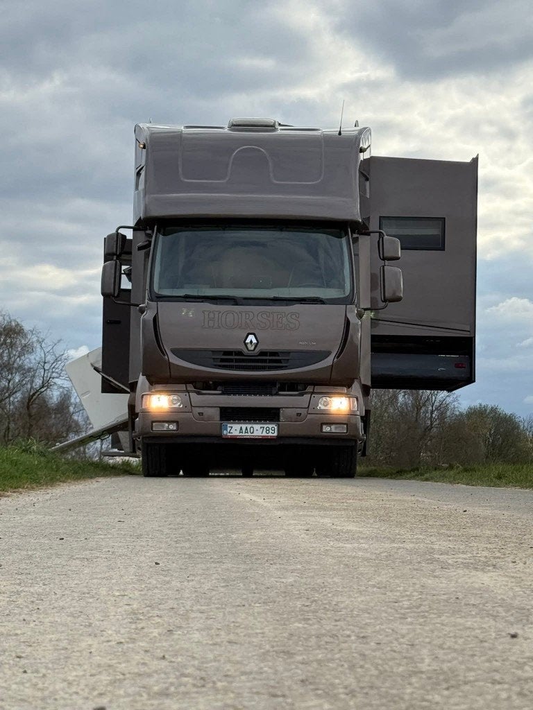 Renault Midlum 300 pk paardenvrachtwagen (2013) - 5 paarden, Dieren en Toebehoren, Ophalen, Gebruikt, Aluminium, Overige typen