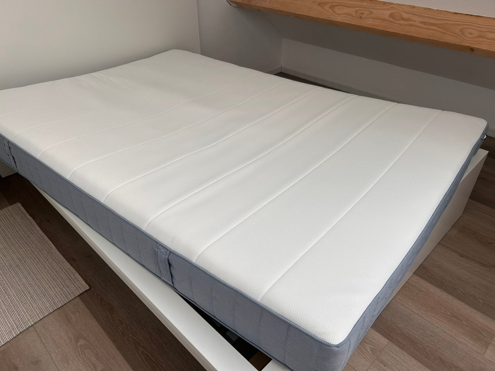 Aussi bon qu'un matelas neuf, Matelas, Enlèvement, 200 cm, Deux personnes