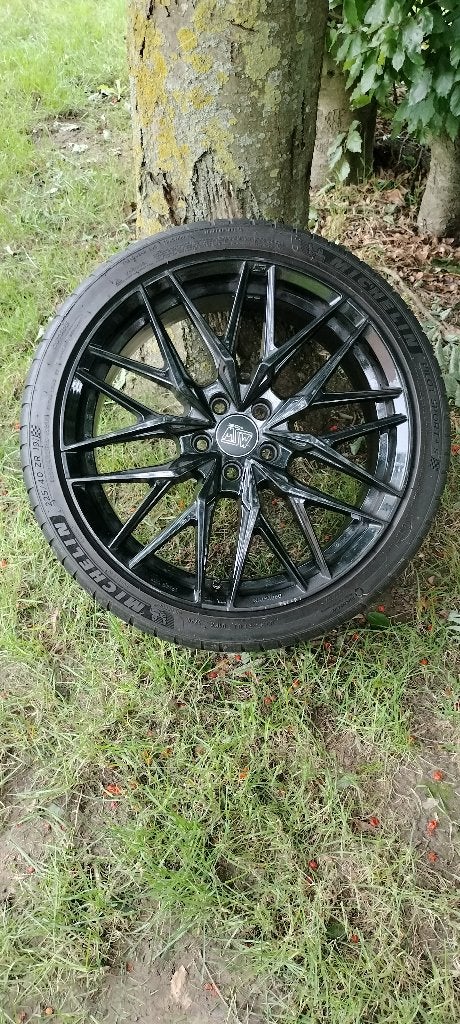 Pneus Michelin Pilot Sport 4 + jantes, Autos : Pièces & Accessoires, Enlèvement, Pneu(s)