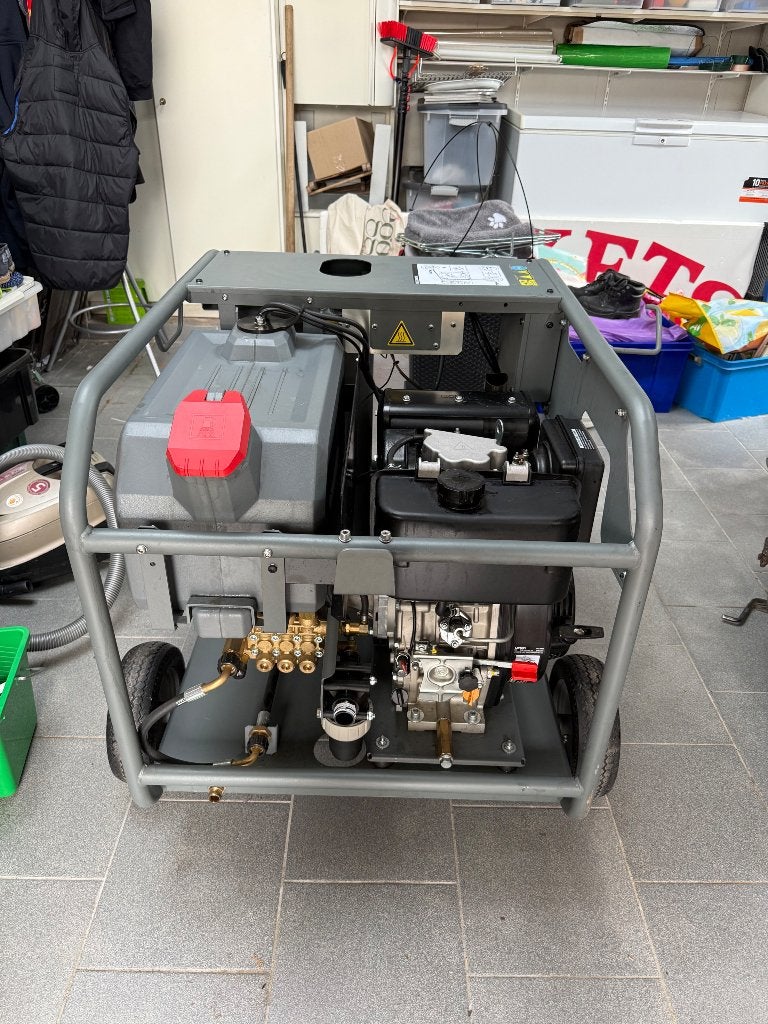 Kärcher HDS 8/20 De warmwater hogedrukreiniger, Comme neuf, Enlèvement, Karcher, Batterie