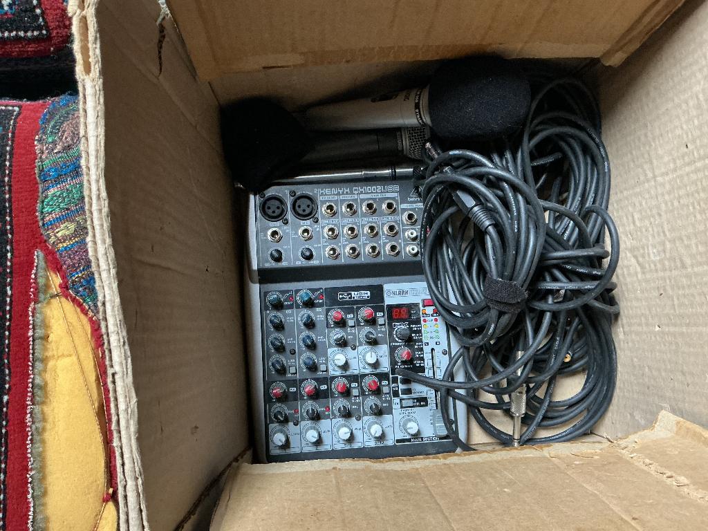 Kit audio complet - Mixeur Behringer Xenyx QX1002USB, Enlèvement