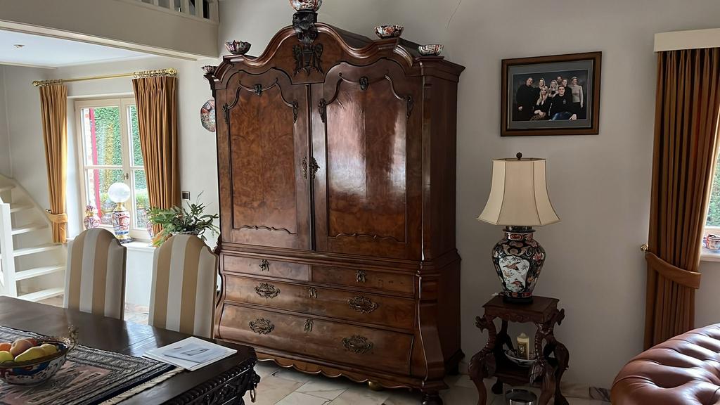 Eiken notenwortel kabinet, Antiek en Kunst, Ophalen