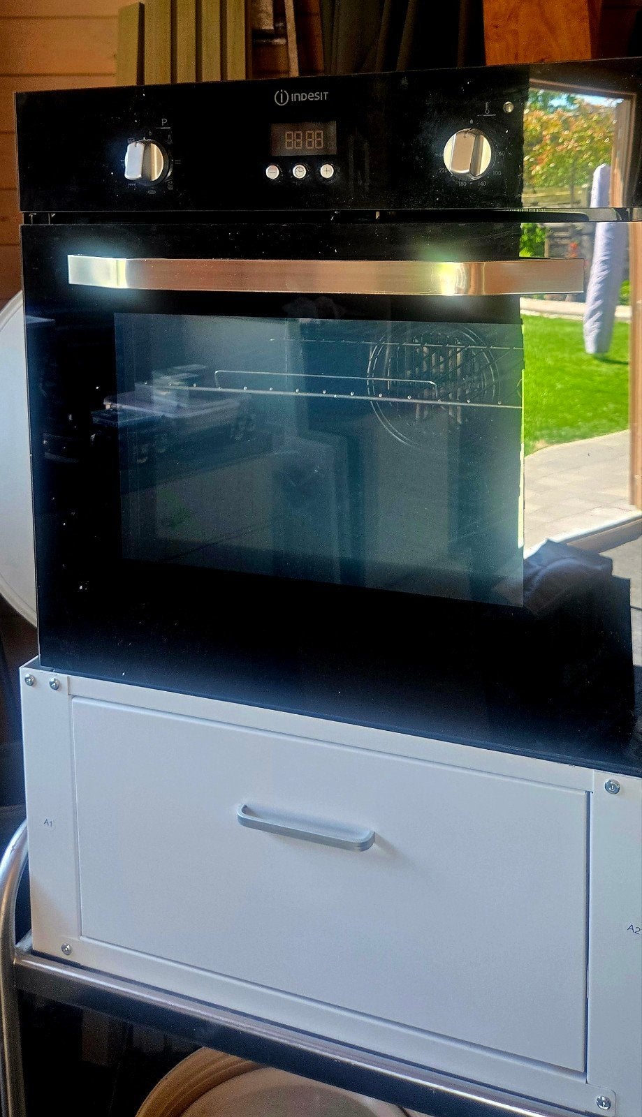 Inbouw oven i desit IFG 63, Ophalen, Indesit