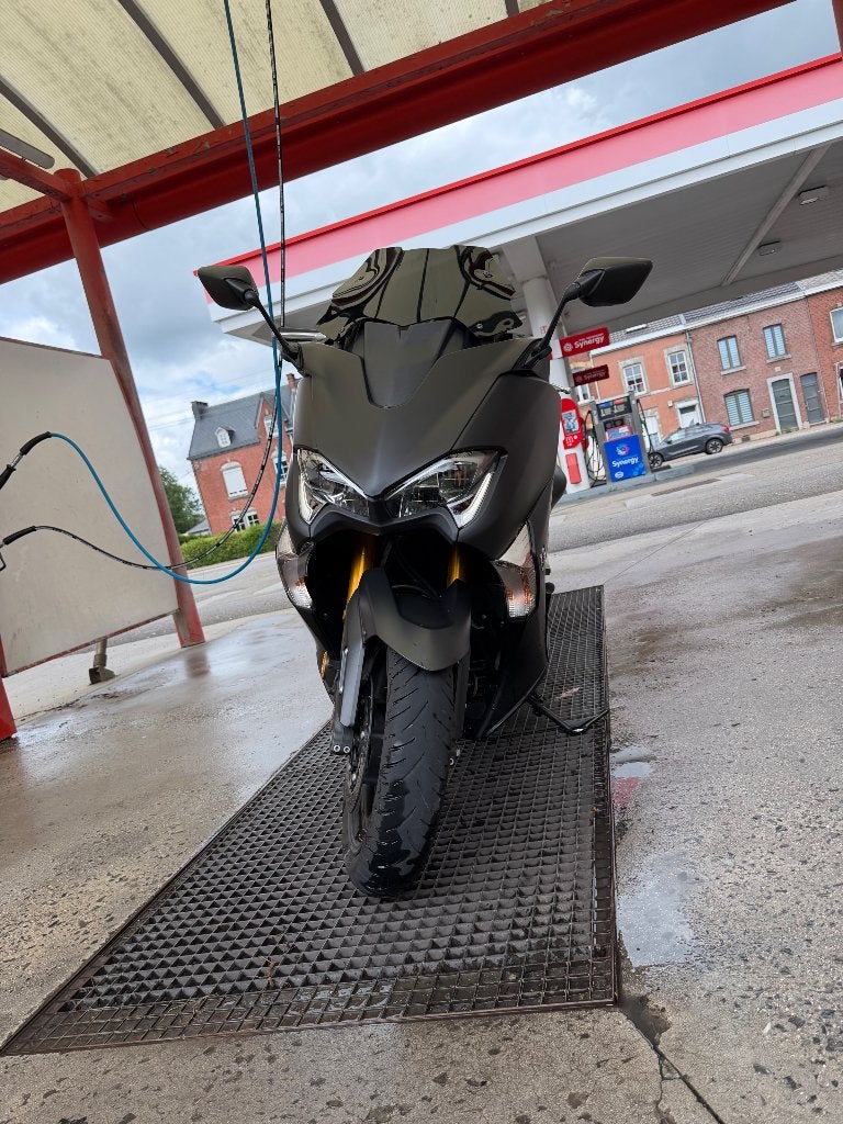 Tmax 530 SX, Ophalen, Gebruikt