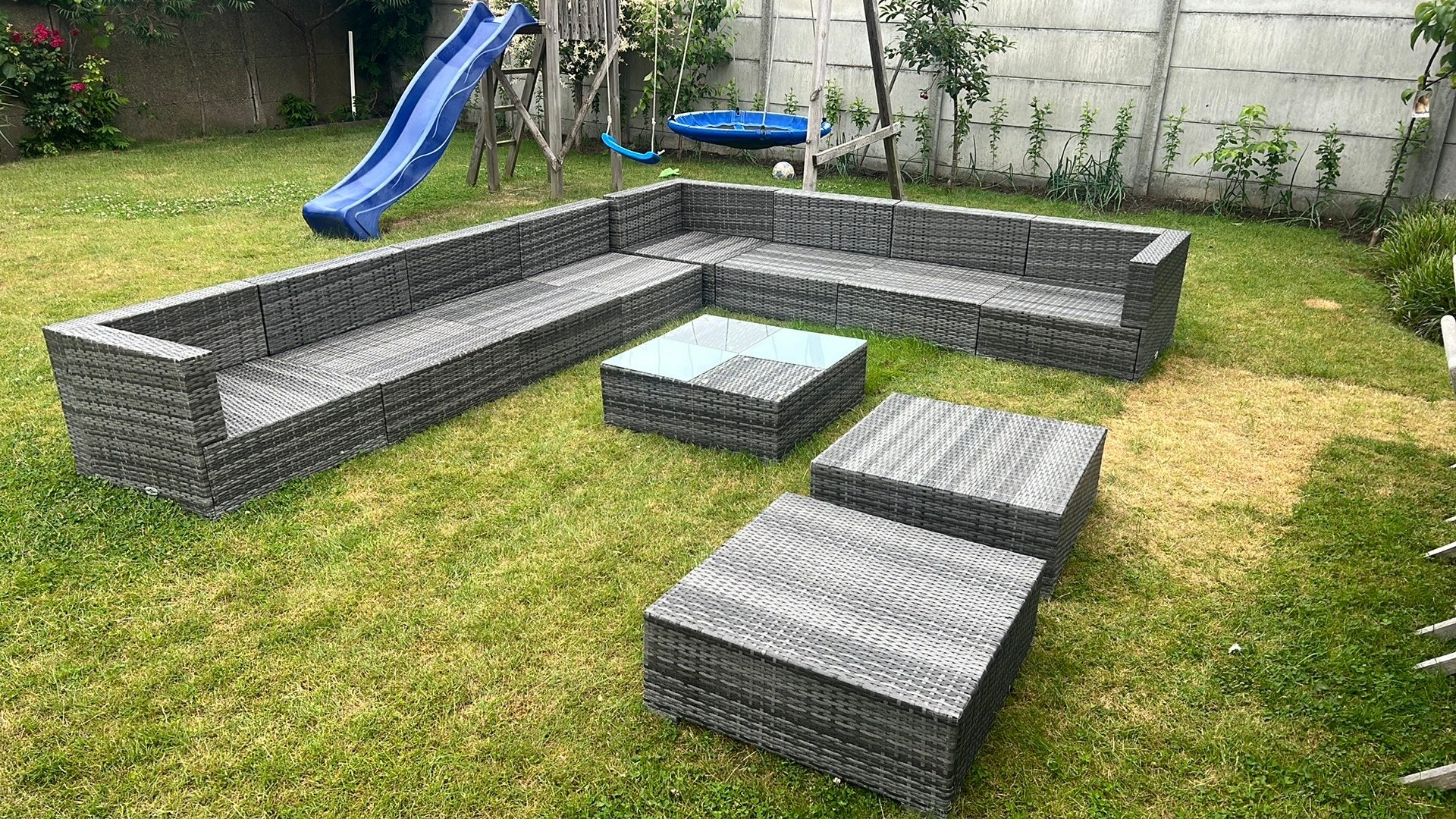 Salon de jardin, Ophalen, Zo goed als nieuw