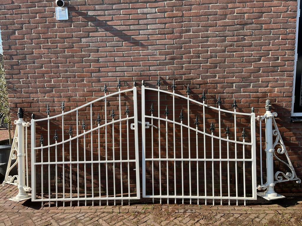 Sierhekwerk   (Met gietijzeren palen), Ophalen, Zo goed als nieuw, IJzer, 200 cm of meer