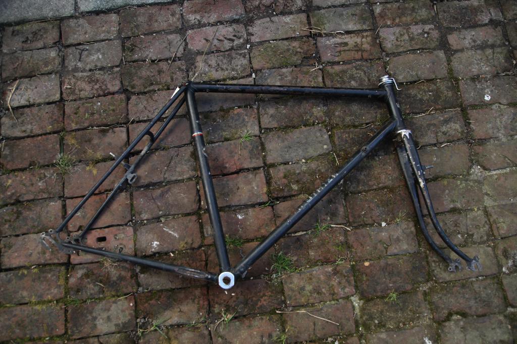 Cadre Randonneur Francais " Gauthier ", Enlèvement