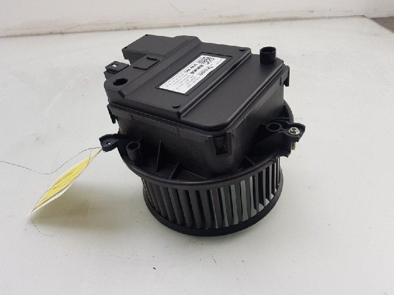 KACHEL VENTILATORMOTOR Audi A4 Avant (B9) (01-2015/08-2020), Gebruikt, Brose SE, Audi, Info@brose.com