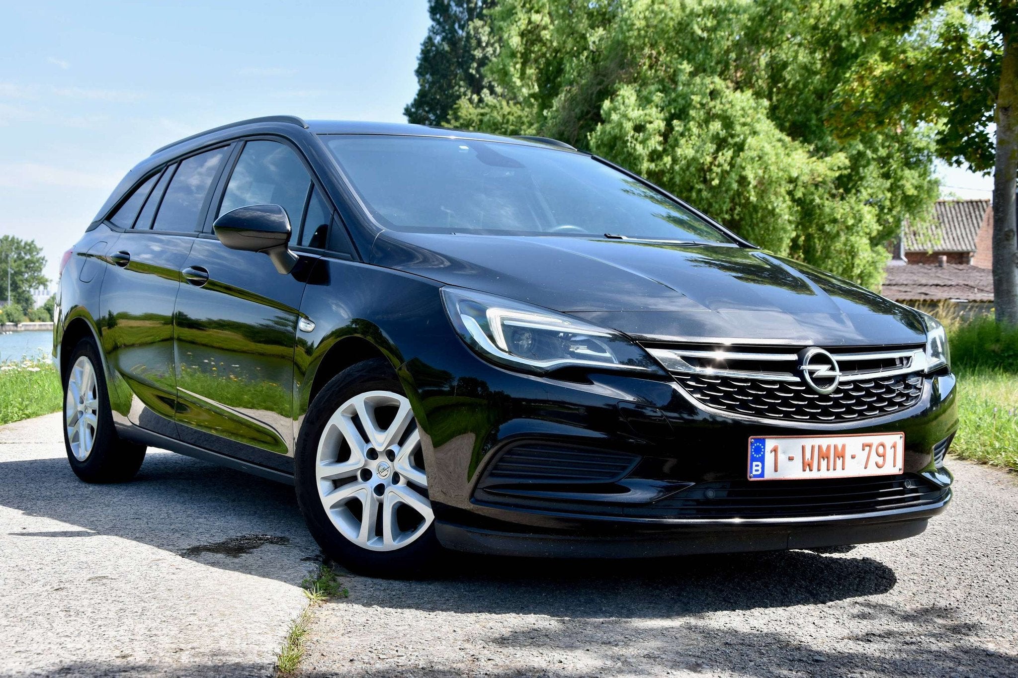 Opel Astra Astra 1.6 CDTi ECOTEC D, Achat, Entreprise, Boîte manuelle, Noir
