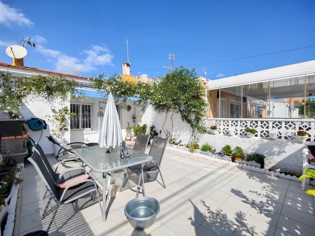 Gerenoveerde bungalow zonder bovenburen/Torrevieja, Immo, Torrevieja, Spanje, Woonhuis, 2 kamers