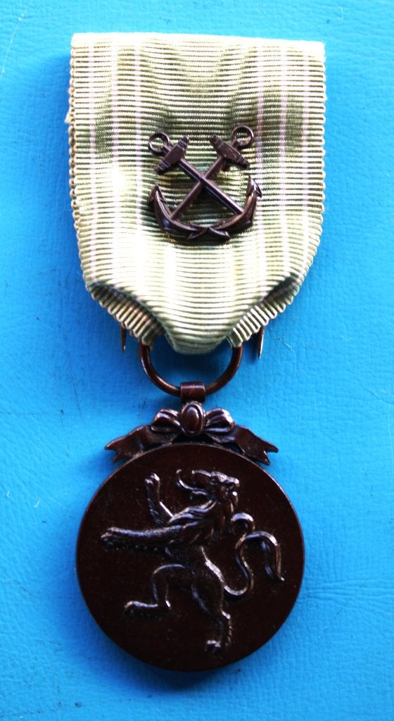 Bronzen Medaille  ~~ Maritime Medaille  1940-1945 ~~, Ophalen of Verzenden, Marine, Lintje, Medaille of Wings