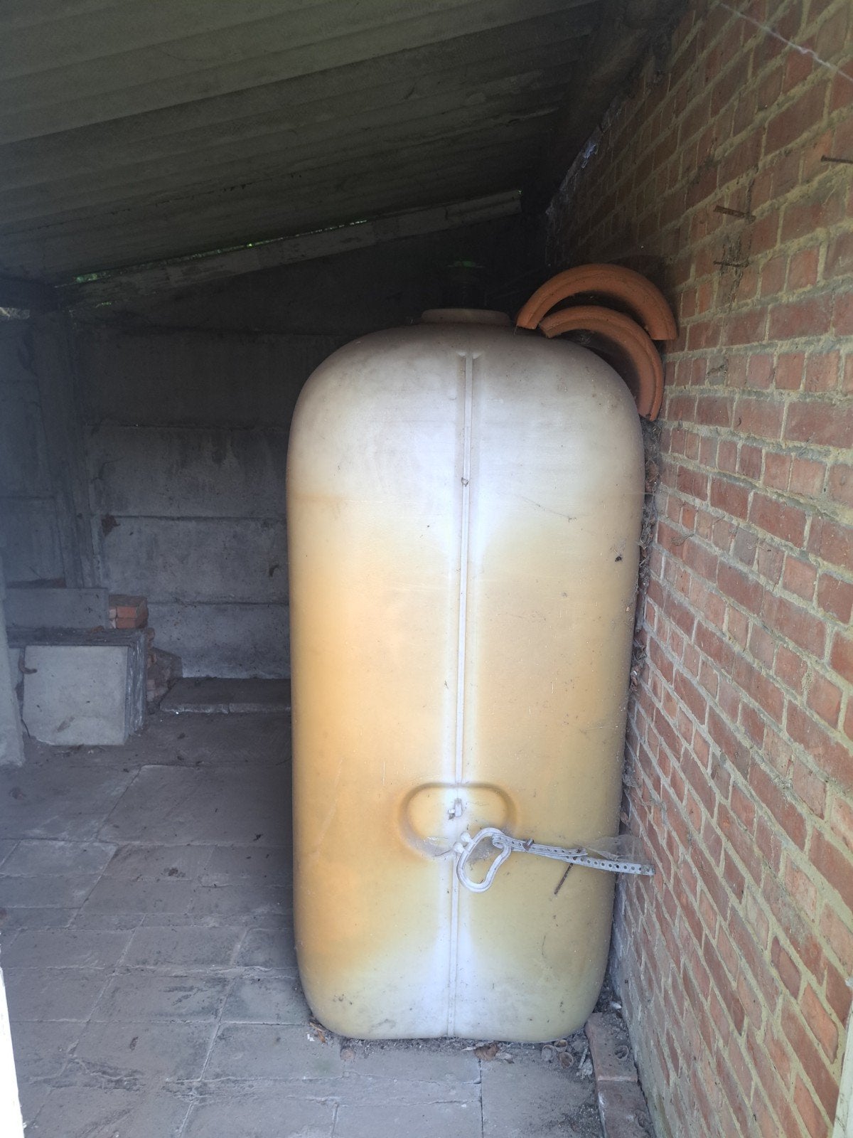 Mazout tank, Ophalen