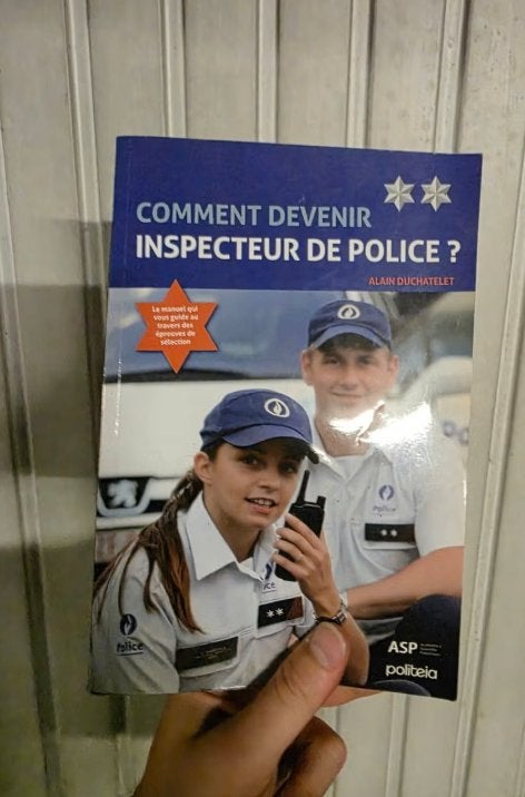 Hoe word ik politie-inspecteur? Alain Duchatelet, Ophalen of Verzenden, Gelezen