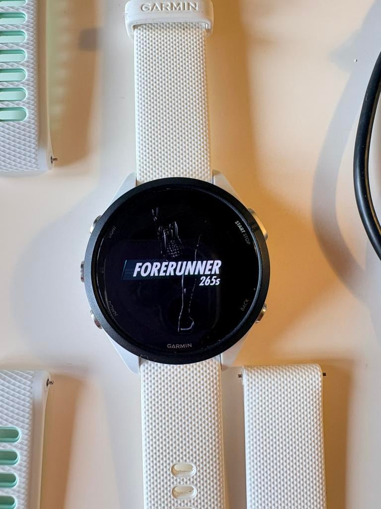 Garmin Forerunner 265S + extra bandje + doos+ garantiebewijs, Enlèvement, Comme neuf