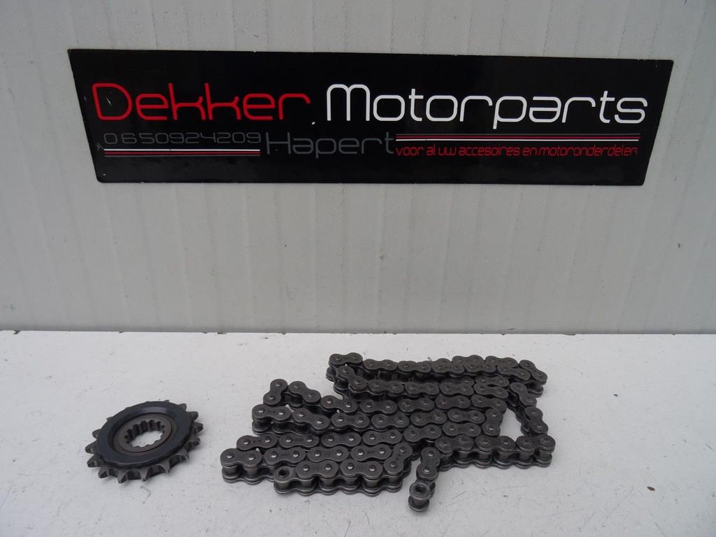 Originele DID Ketting + VoorTandwiel Yamaha YZF R1 2015-2025, Ophalen of Verzenden, -, -, -