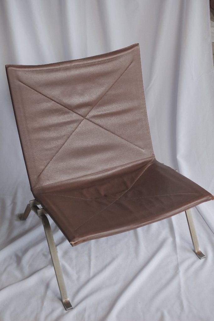 PK22 - Poul Kjaerholm - Stoelen, Ophalen