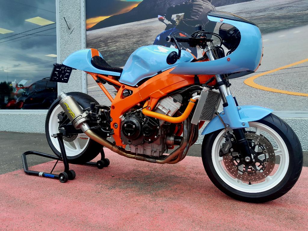 HONDA CBR900RR GULF Garantie 1 ou 2 ans MOTOSD, Motoren, Motoren | Honda, 4 cilinders, Bedrijf, 900 cc, Meer dan 35 kW