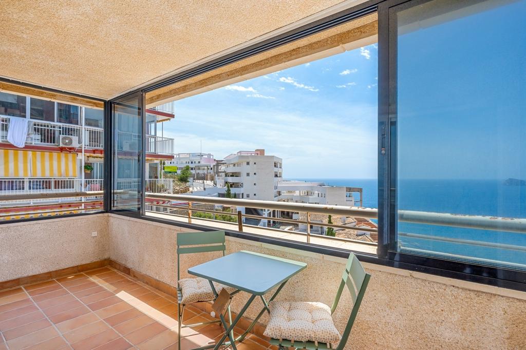 Appartement met adembenemend zeezicht in Benidorm, Immo